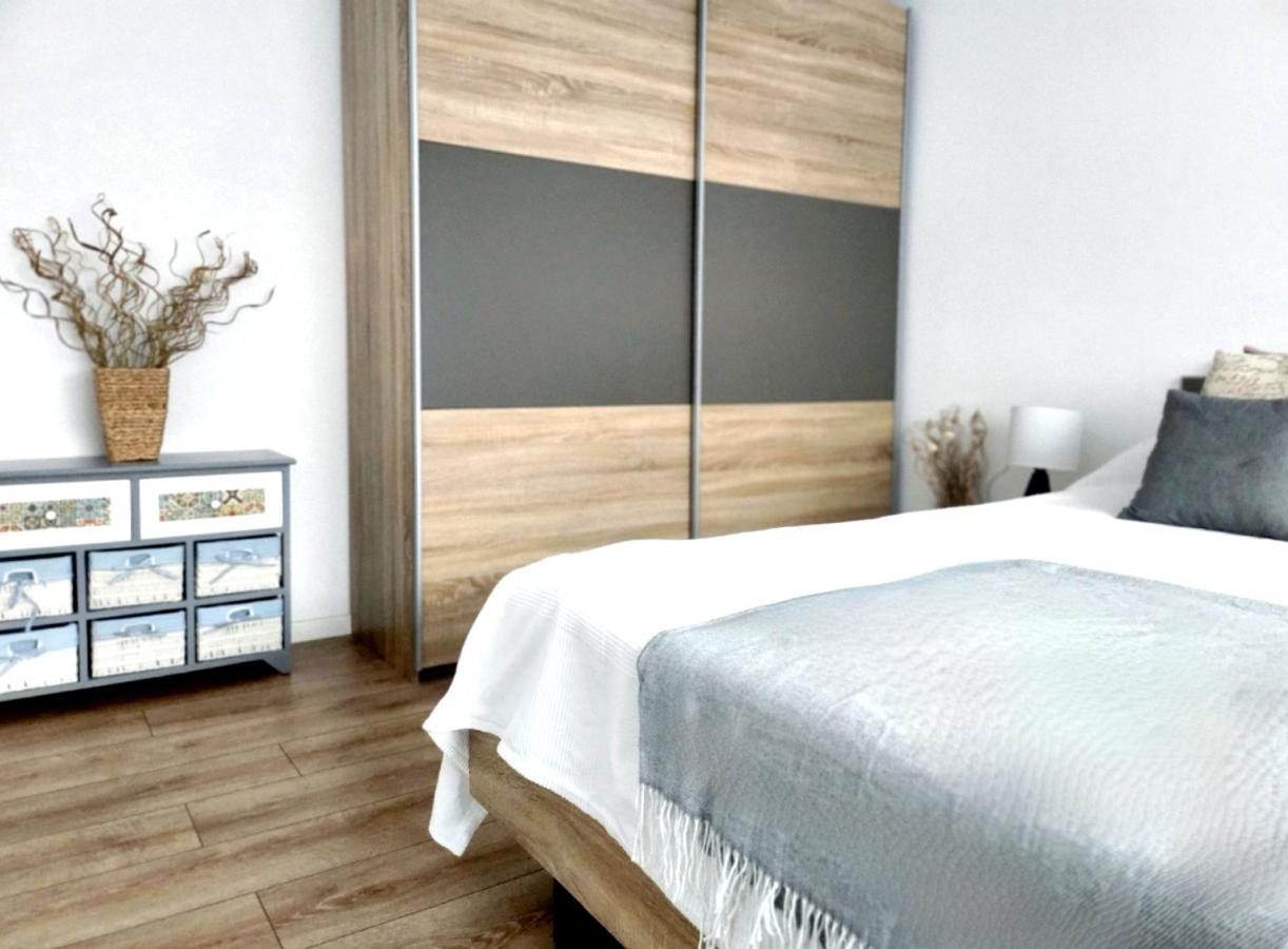 Adm Cozy Home - Entire Private House&Garden Tunarii Zewnętrze zdjęcie